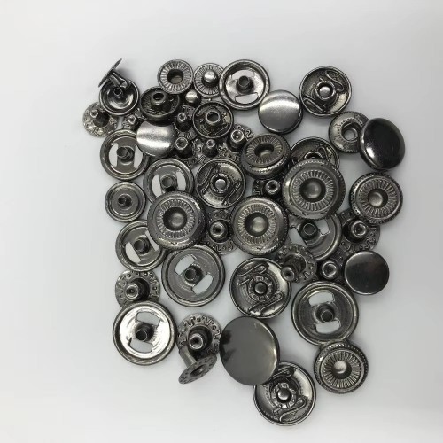 Desenli Pirinç Metal Düğme 22mm