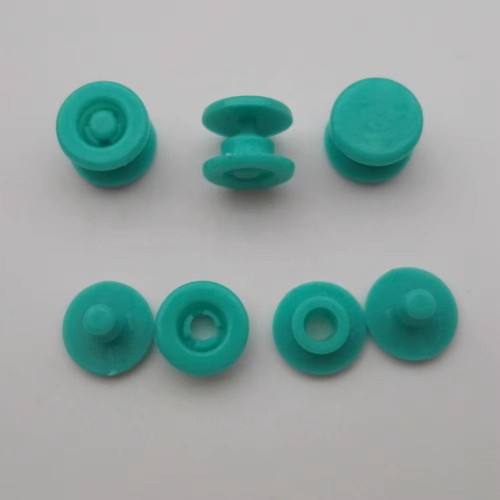 Kırmızı Parlak Plastik Düğme 11mm